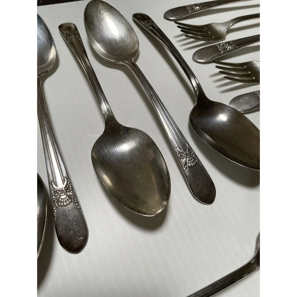 Vintage Rogers Mfg. Co. Triumph Silver Plate Flatware 39 Pieces Forks Spoons